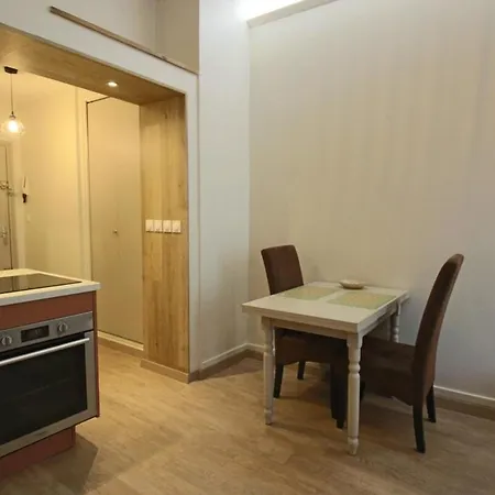 Appartement 28 M2 Au 21 Rue Des Bains Aix-les-Bains