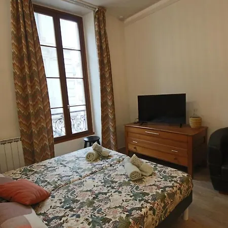 Appartement 28 M2 Au 21 Rue Des Bains *