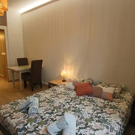28 M2 Au 21 Rue Des Bains Apartamento